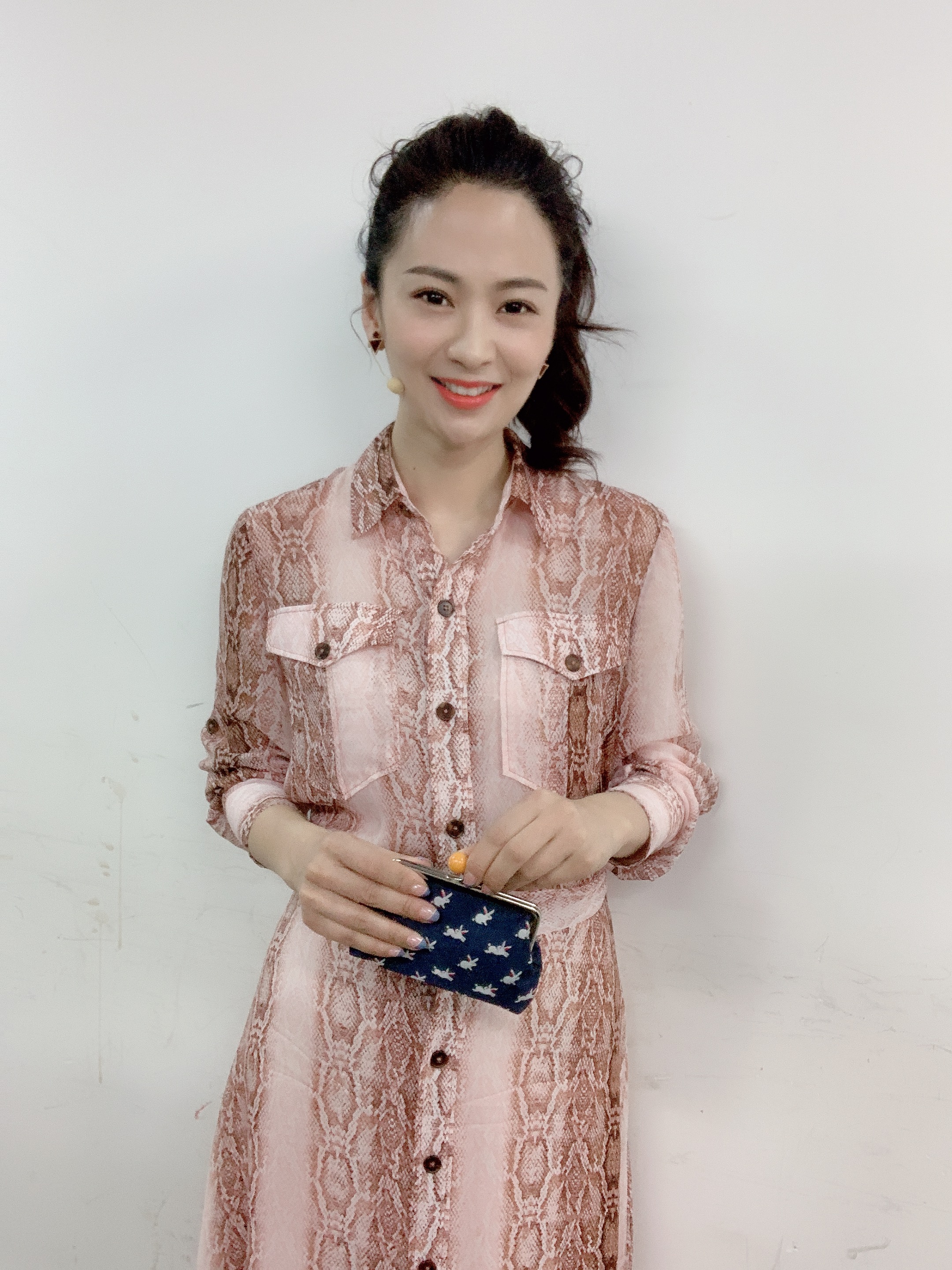  p data-id="2lz2kxfkeuo">陈蓓蓓,女,汉族,19