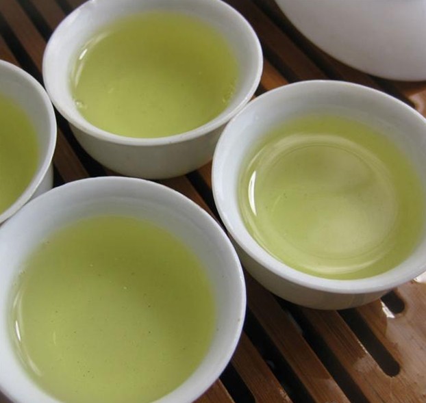  p>乌龙茶(oolong tea),属于 a target="_blank" href="/item/青茶