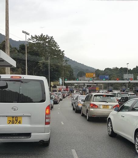  p>狮子山隧道 (英文:lion rock tunnel),简称狮隧,是中国香港最早
