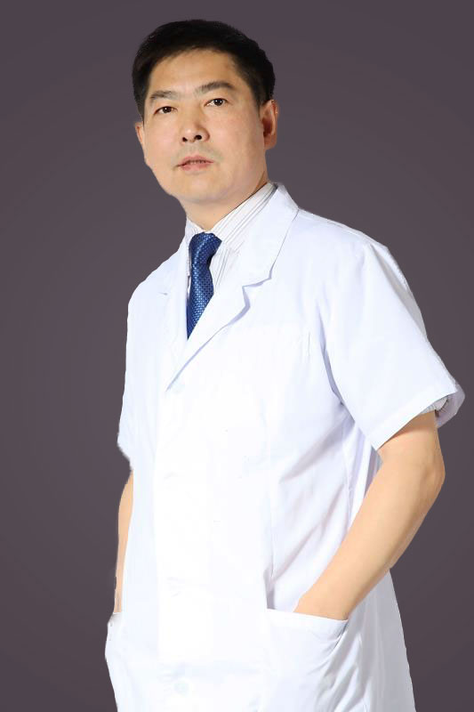  p>陈日龙是一名外科医生有执业 a target="_blank" href="/item/医师