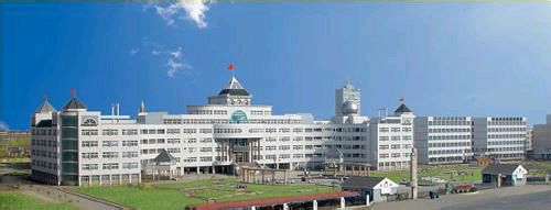  p>山东省平邑县赛博中学始建于1999年,是经平邑县人民政府和市,县