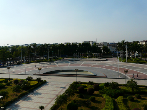  p data-id="gnb0jda7o3">平山社区地处广东东莞塘厦镇南部,东与石鼓