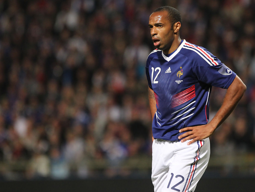  p data-id="gnt65h7kox">蒂埃里·亨利(thierry henry),1977年8月17