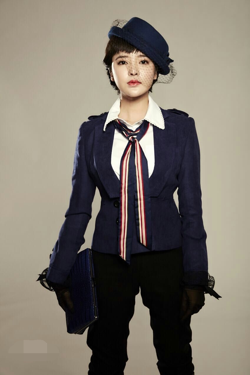  p data-id="gnb6ydy2c1">沈岚岚,别名岚岚