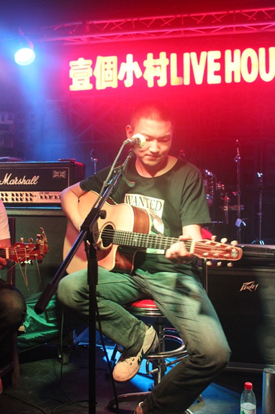  p data-id="gnww7fk7ao">谣乐队成立于宁夏 a target="_blank" href=