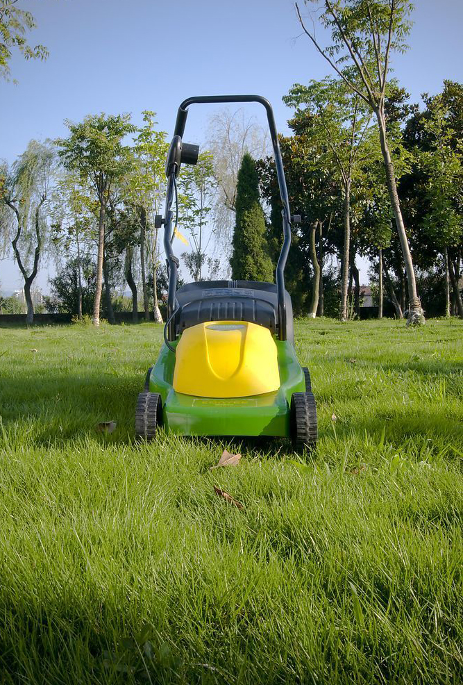 割草机