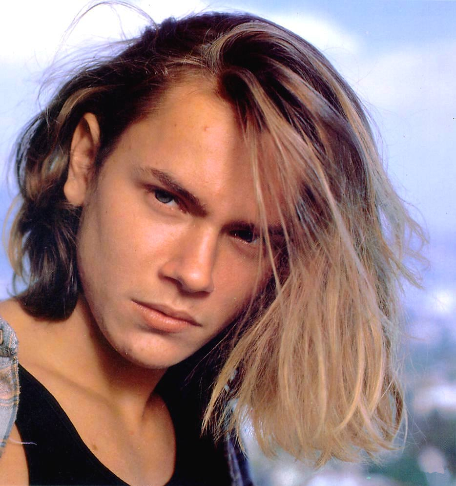  p>瑞凡·菲尼克斯(river phoenix,1970年8月23日-1993年10月31日)