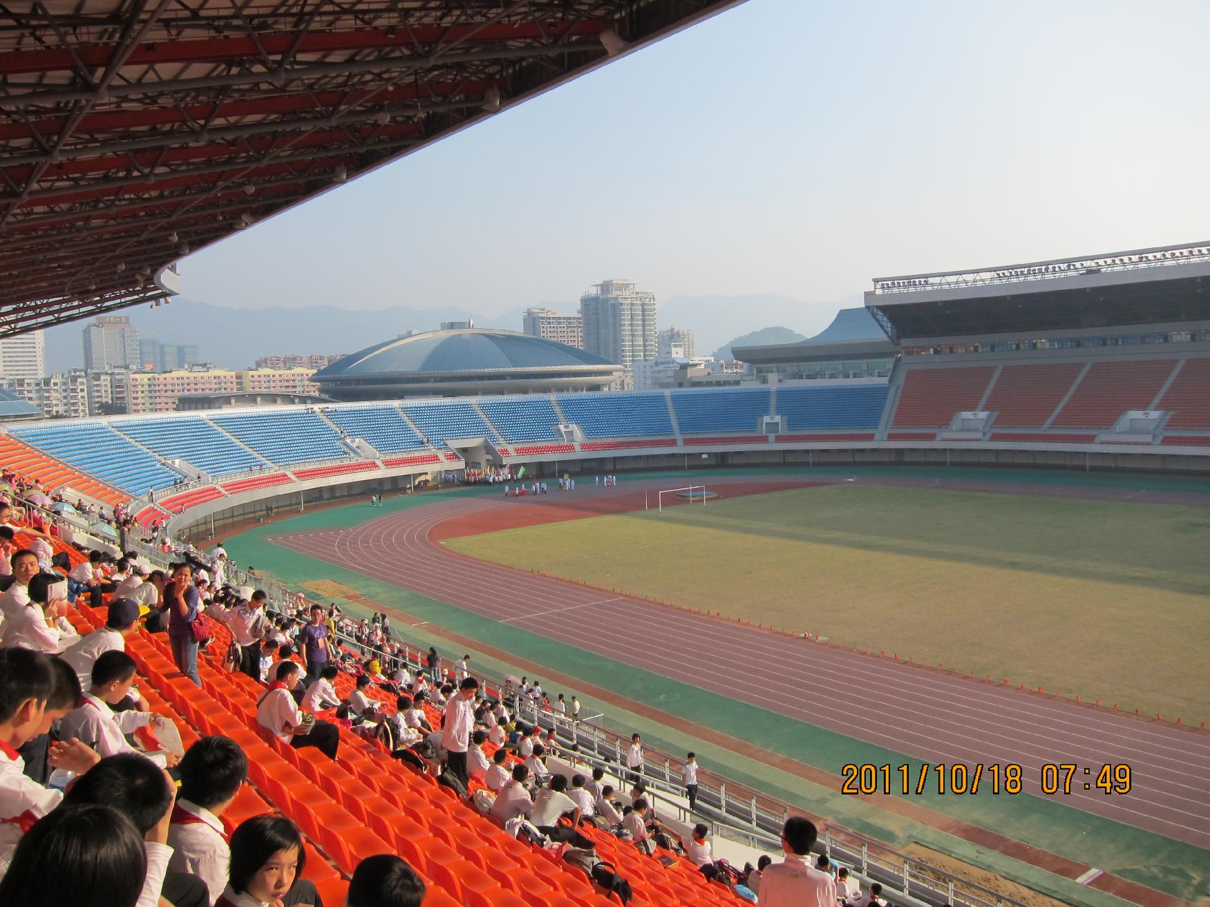  p>福建省体育中心坐落于福州市 a href="#" data-lemmaid="2555780">