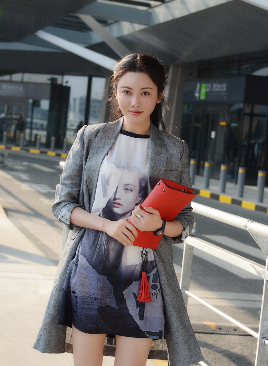  p data-id="gnsom7v2pa">管乐,8月26日出生于江西省,中国内地女演员