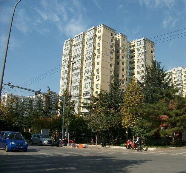  p>七星园小区是石景山示范小区,小区环境优美,绿树成荫,小区居住人员