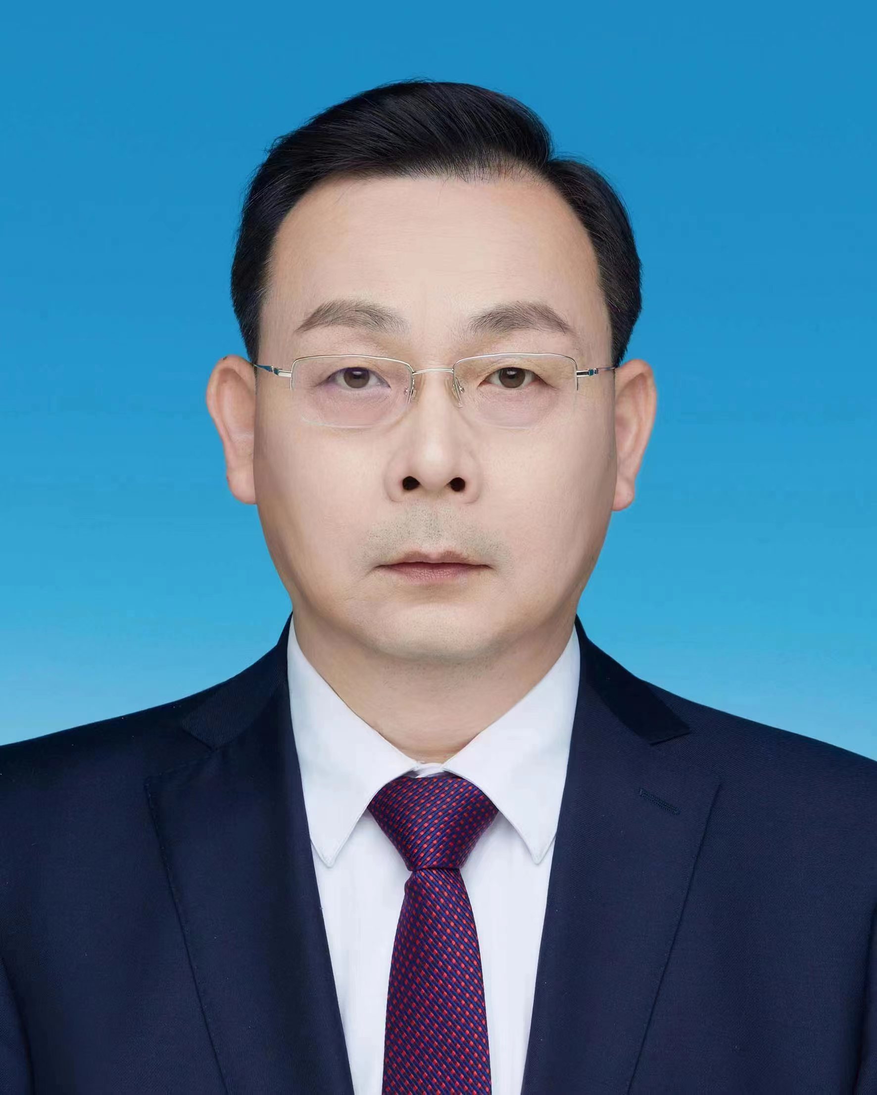  p data-id="gnwz8a1sdy">肖文兴,男,1971年5月生,汉族,河南开封人