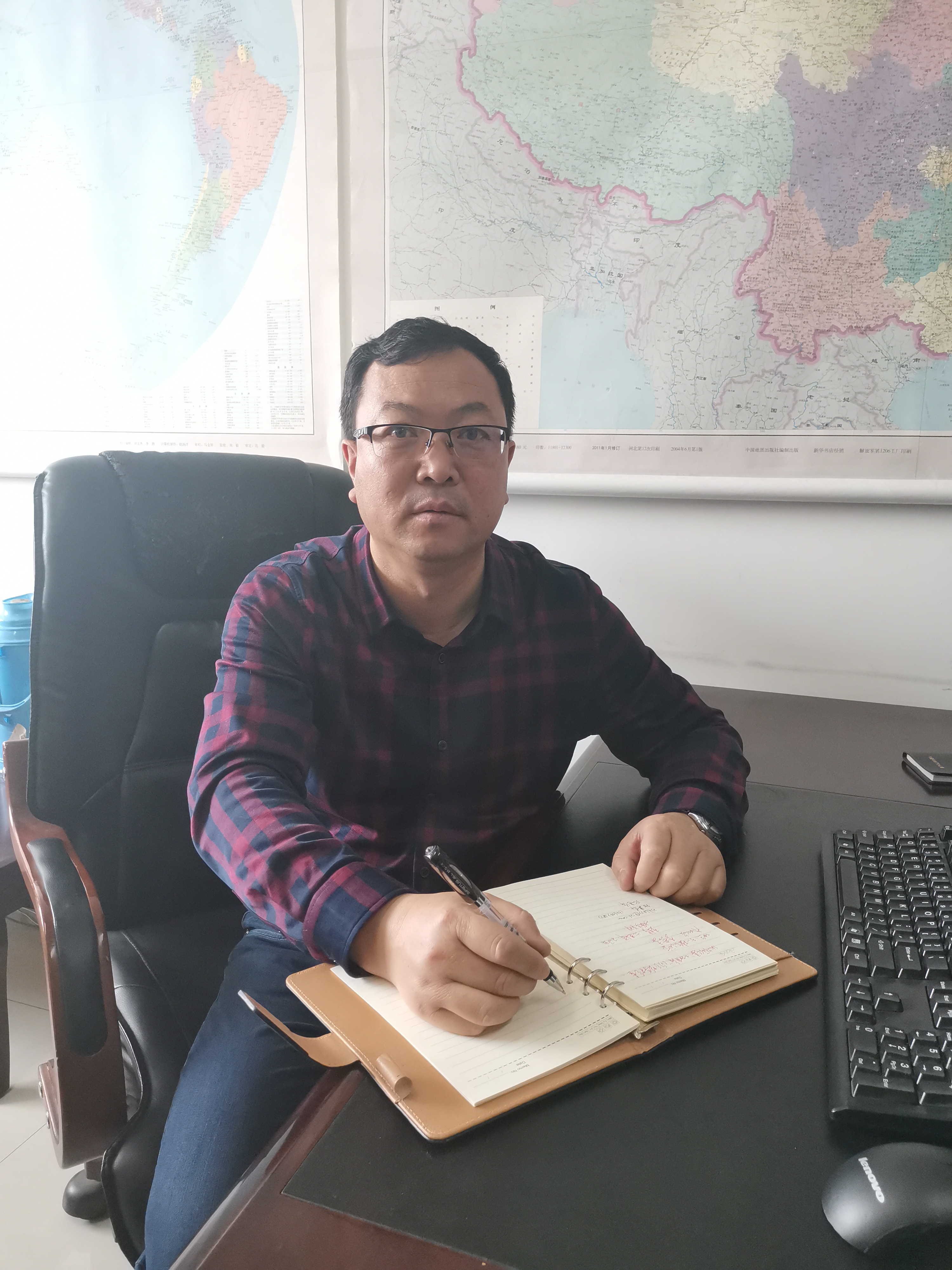 r4">杨发,男,中共党员,宁夏回族自治区农业农村厅种植业管理处副处长