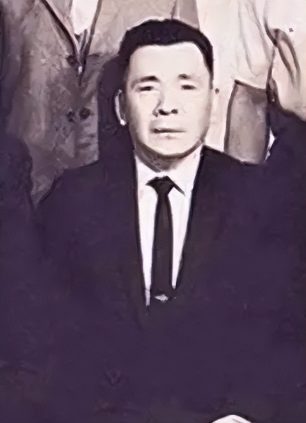 香港探长吕乐：纵横黑白两道，资产能买上万套房，逃亡后活到91岁_百科TA说
