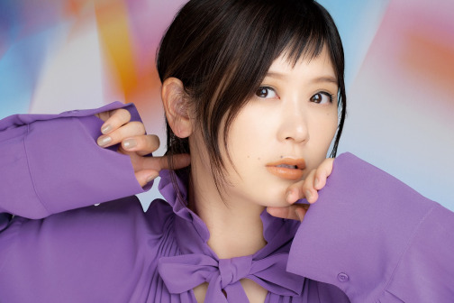 绚香（日本女歌手，词曲制作人）_百度百科