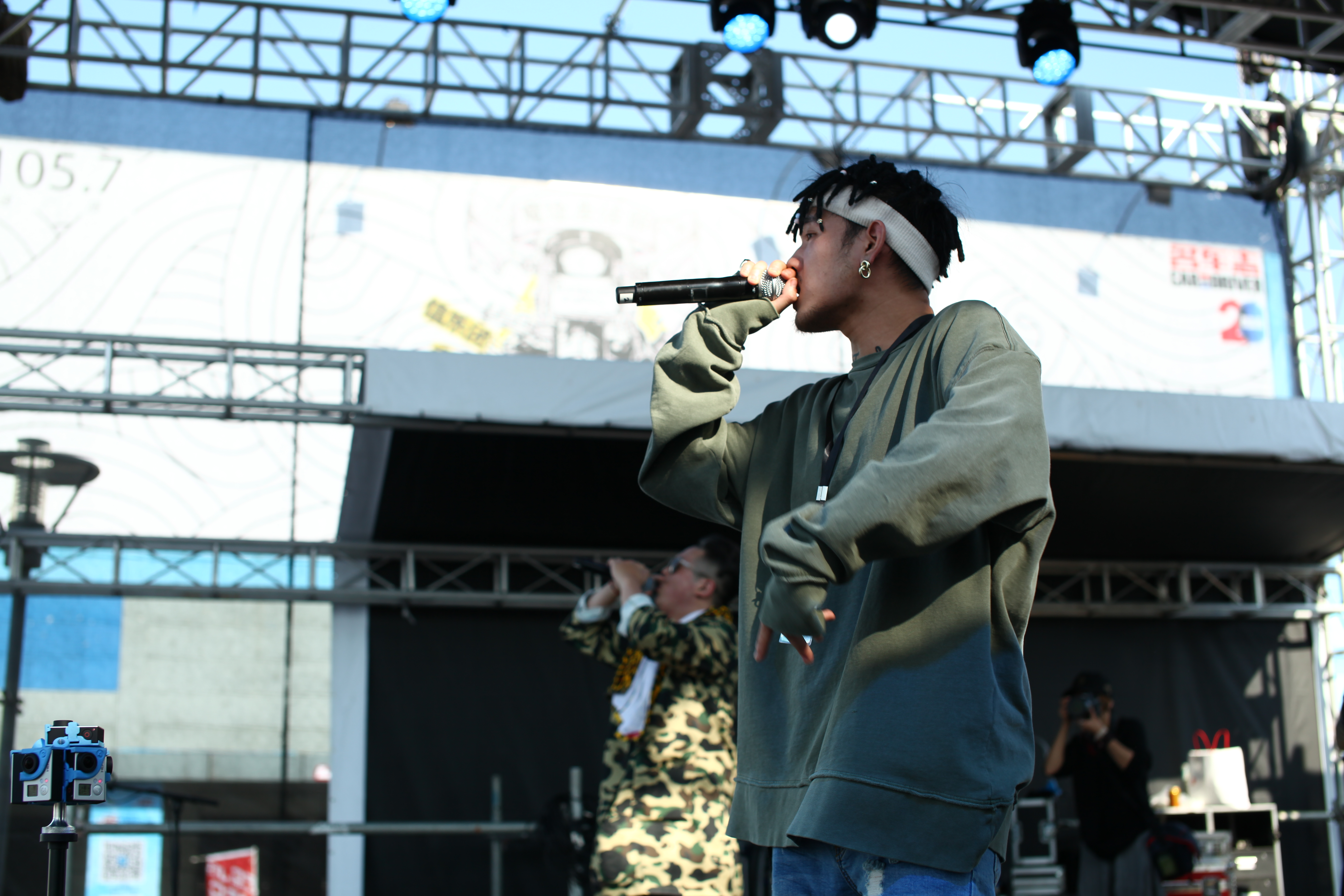  p data-id="gncn6jyis7">gali,本名蒋文涵,1992年4月14日出生于上海