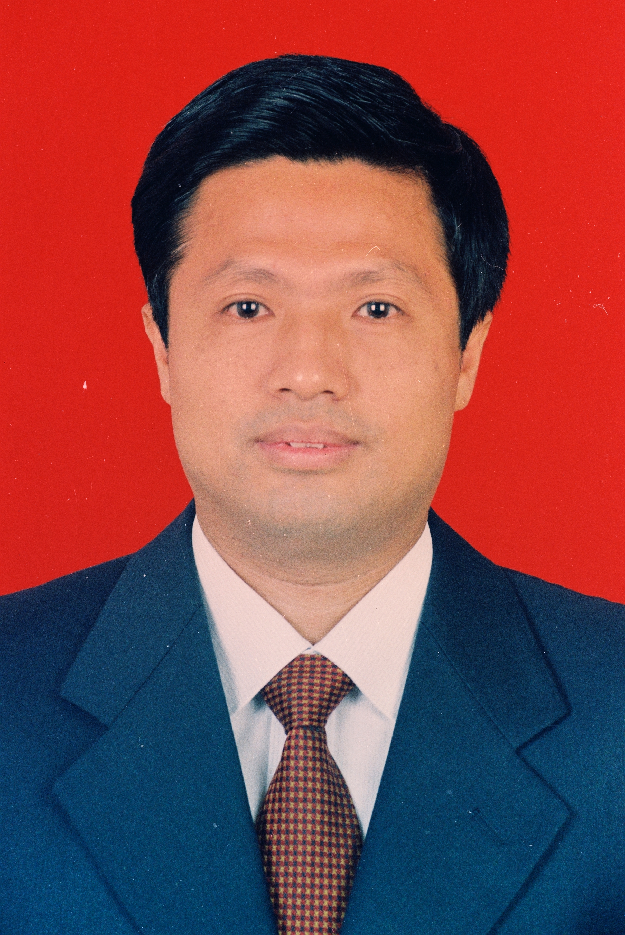  p>叶军(1960.9-)男,中国国籍,江西赣县人.汉族,中共党员. /p>