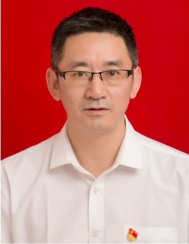  p>王峥,现任舟山市嵊泗县人社局党组成员,副局 span class="ref"