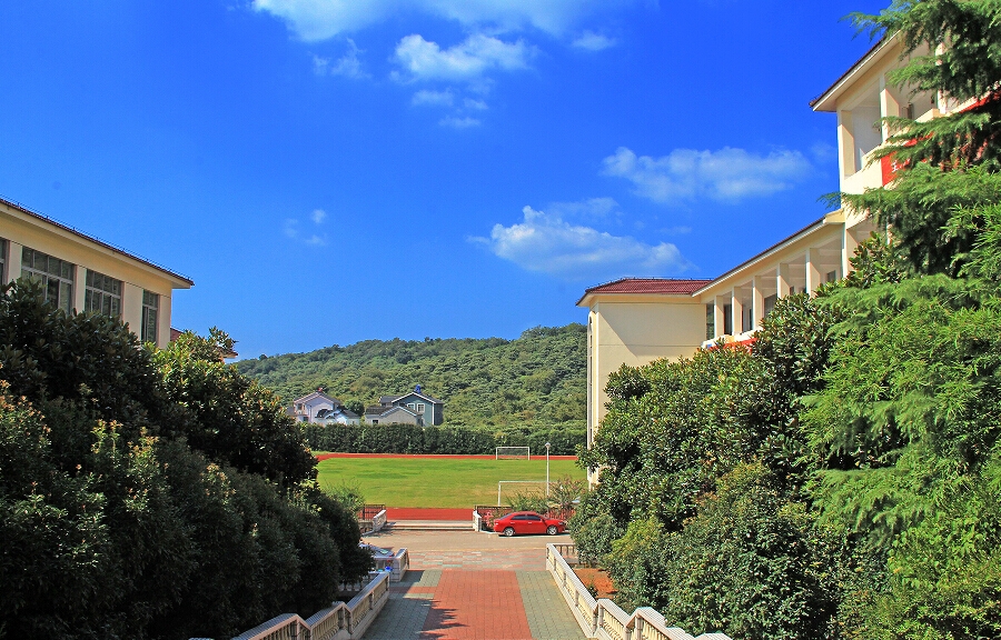 苏州市吴中区东山中学