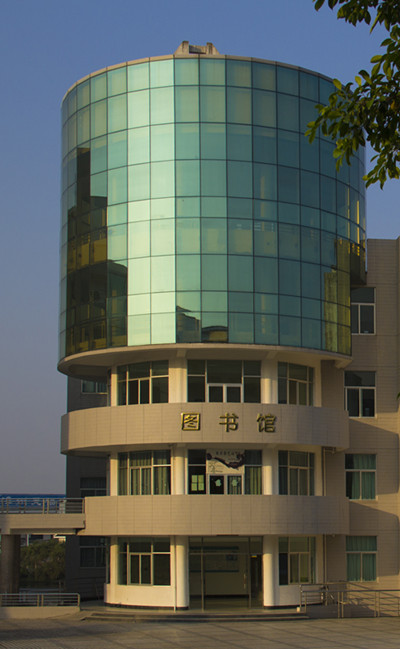  p>漳州科技职业学院成立于2007年,是经福建省人民政府批准,国家教育