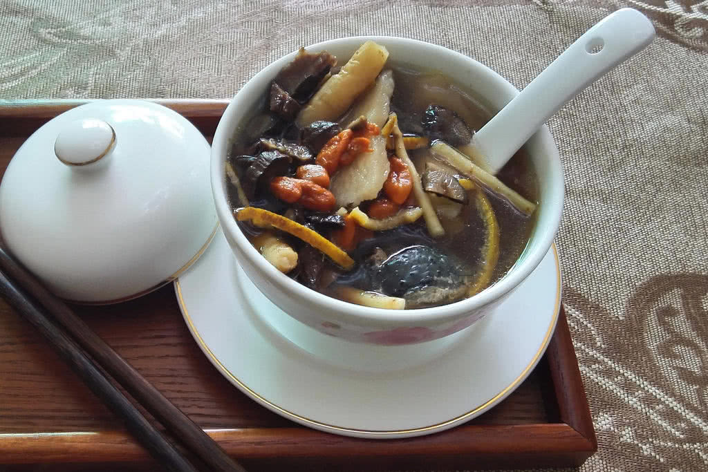 男性滋补党参鸡汤