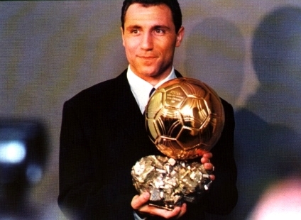  p>赫里斯托·斯托伊奇科夫(hristo stoichkov),1966年2月8日出生于