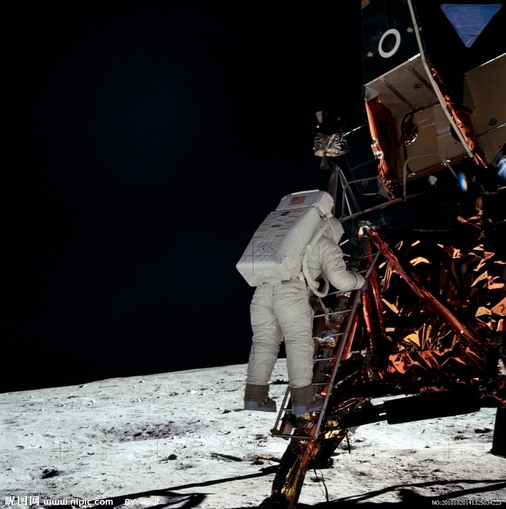  p> b>月球 /b>( b>moon /b>)是围绕地球旋转的球形天体,同时也是地球