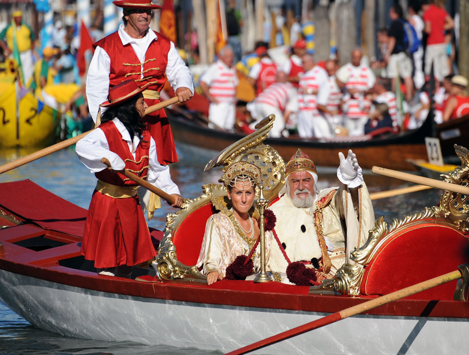 威尼斯赛船节