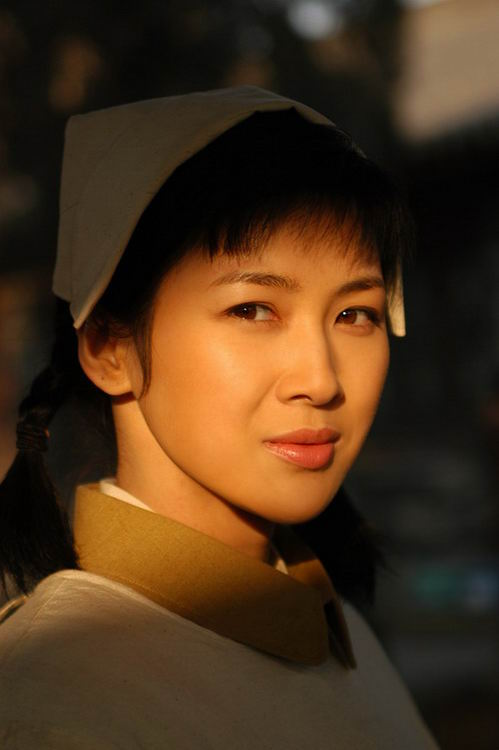 data-id="gnyx48lmv2">田雨,《 a target="_blank" href="/item/亮剑