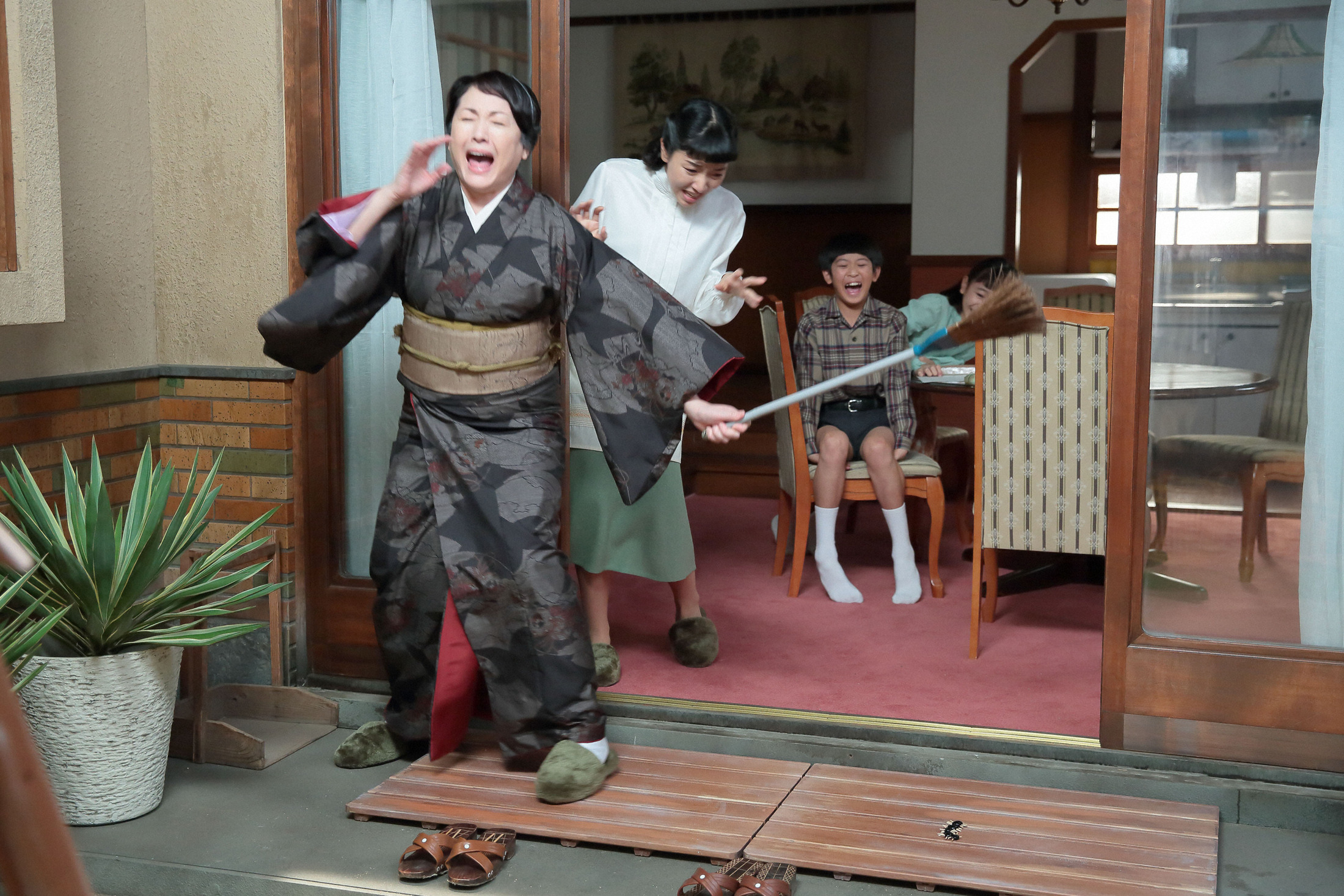  p>《万福》是日本放送协会制作播出的励志题材晨间剧,由渡边良雄