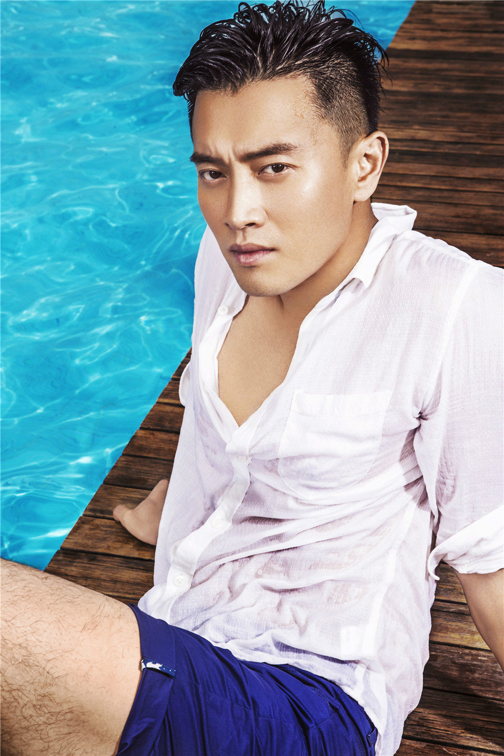  p data-id="gnt13rghpt">蒋毅,出生于浙江省湖州市,中国内地影视男