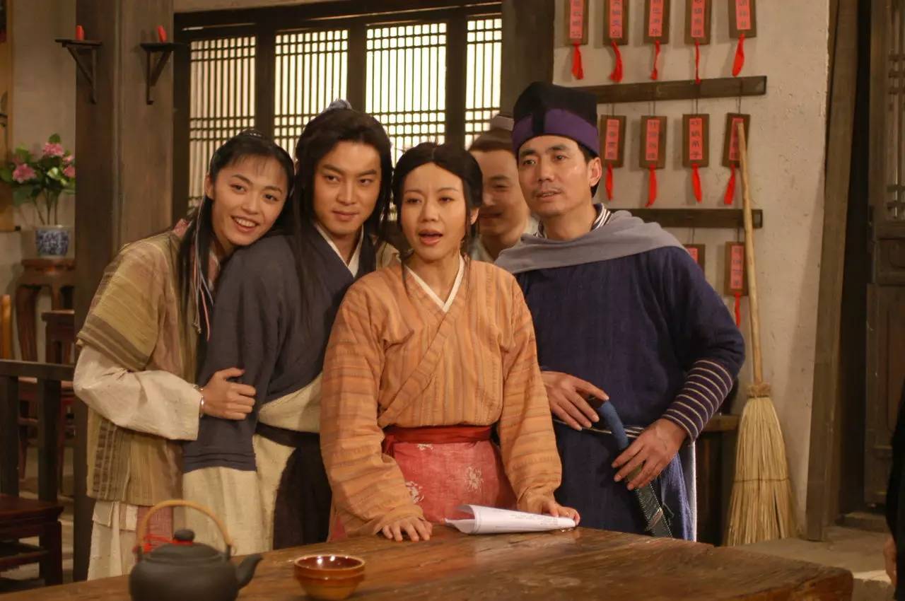 高级喜剧演绎法：浅谈《武林外传》里的荒诞反浪漫主义_百科TA说