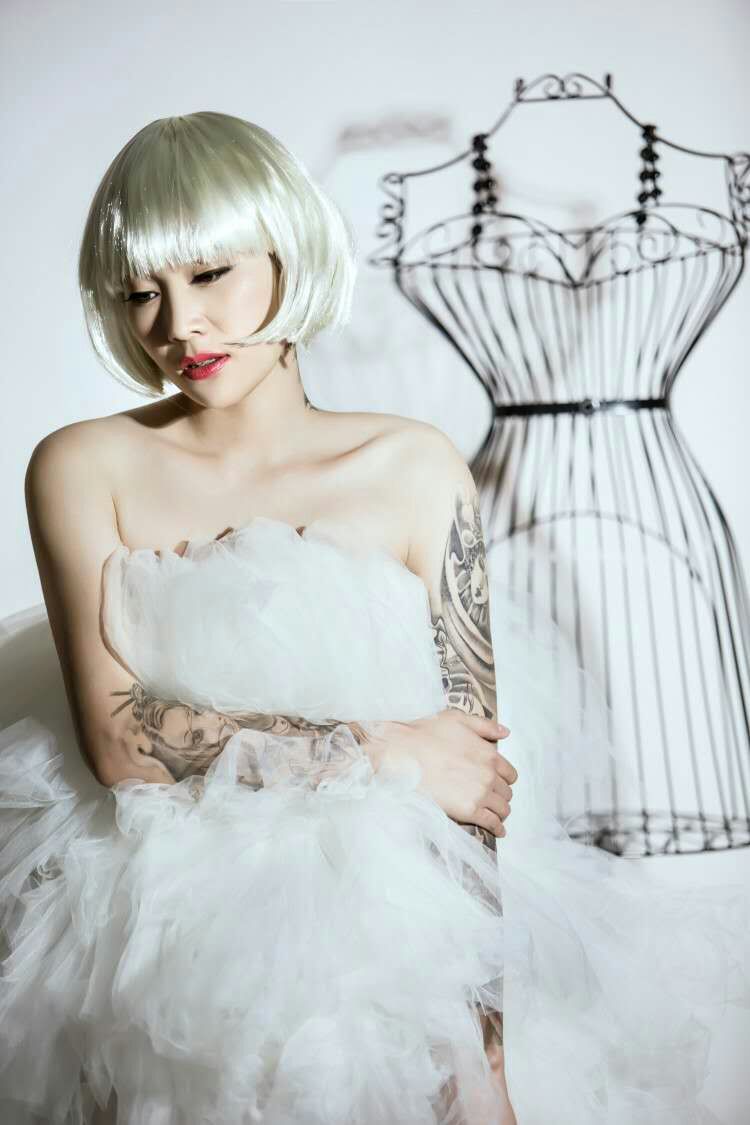  p>《现实社会之混》是mc王小五的一首 a href="#" data-lemmaid="