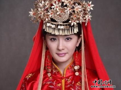 女,电视剧《如意》中的女主角,由著名演员杨幂饰演,谭家真正的大小姐