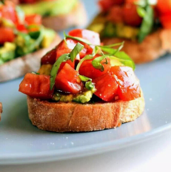 番茄莎莎酱bruschetta