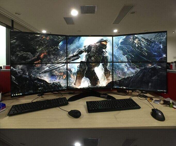 器同时 a href="#" data-lemmaid="464222">多屏显示 /a>的整机系统