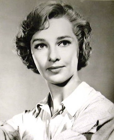  p>泰娜·伊尔格,女,1930年出生,芬兰演员,舞蹈家,曾出演过《 a