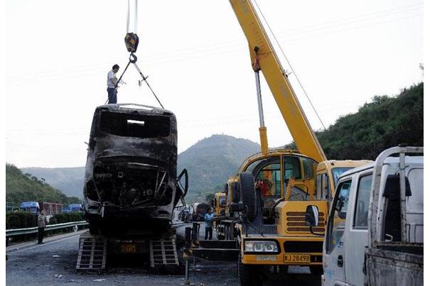 8·26包茂高速特大交通事故