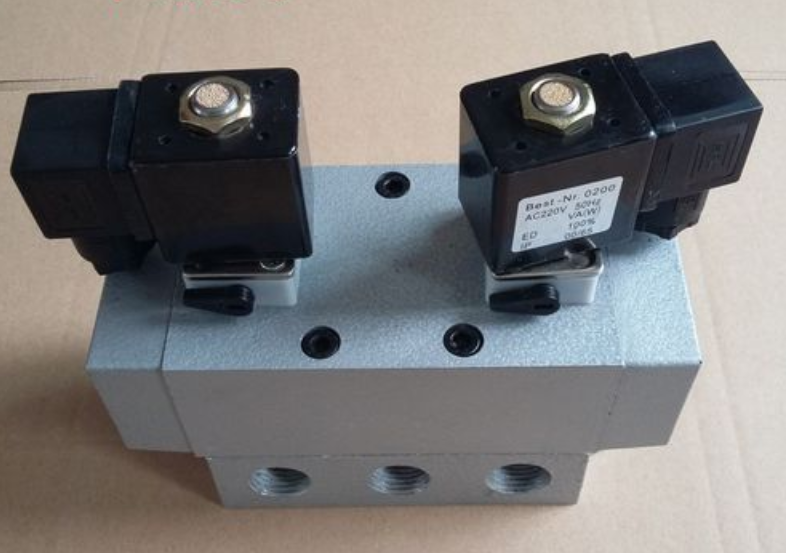  p>二位四通电磁阀是零启动直动式电磁滑阀.