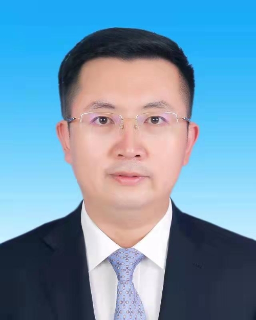  p data-id="gnx5uhggw8">雷海,男,汉族,1983年9月生,籍贯内蒙古 a