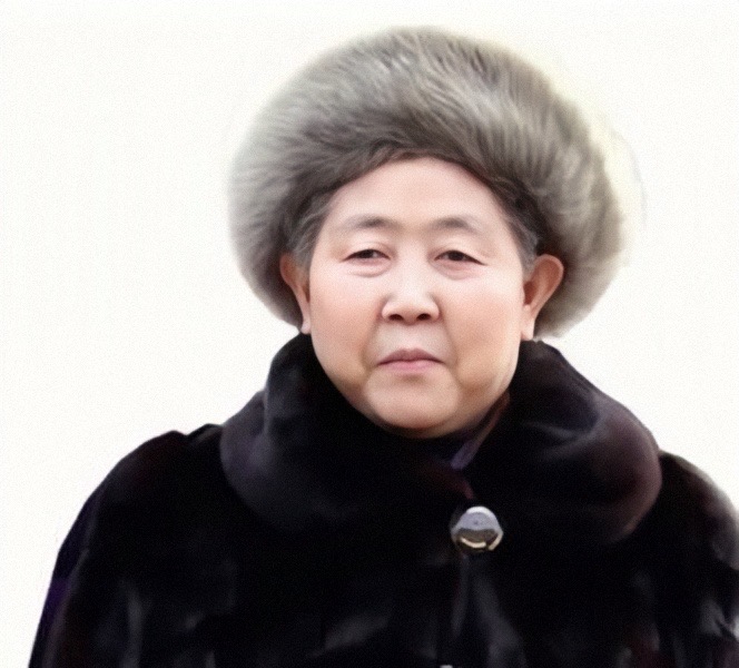 陶华碧