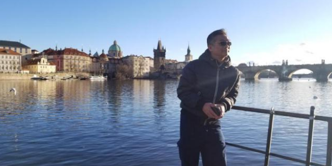 ="go01q5ihnf">刘国辉,出生于香港,毕业于中国戏剧学院,中国香港导演