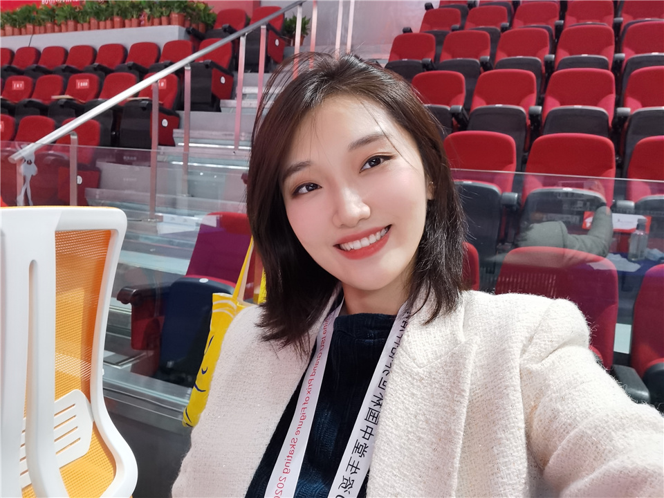  p data-id="stsd4ves0f2d">冷天爱,1997年5月