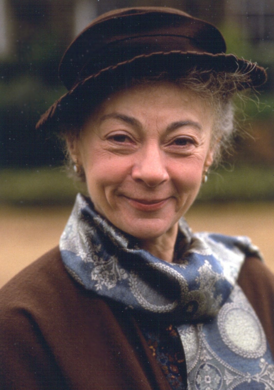  p>杰拉尔丁·麦克伊万(geraldine mcewan)1932年5月9日出生在 a