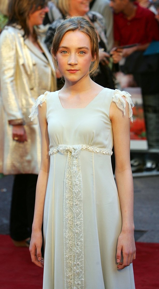  p>西尔莎·罗南(saoirse ronan),1994年4月12日出生于美国纽约