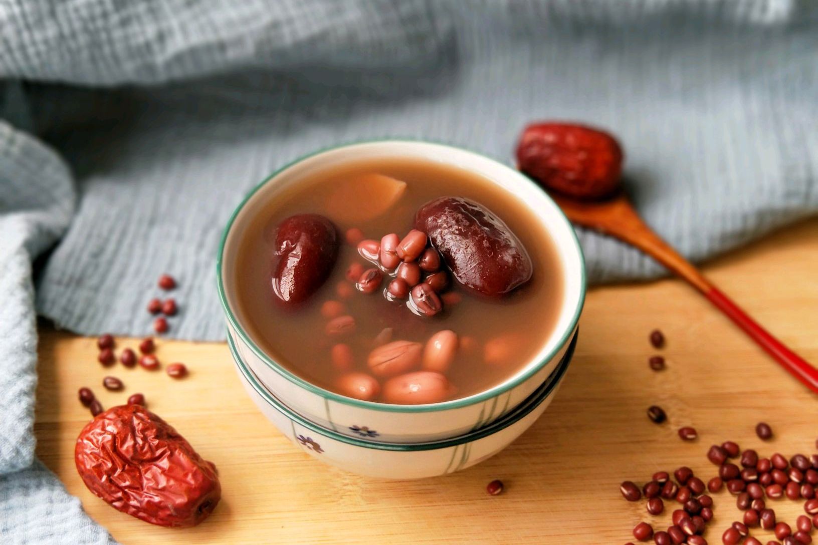 红豆百合红枣糖水