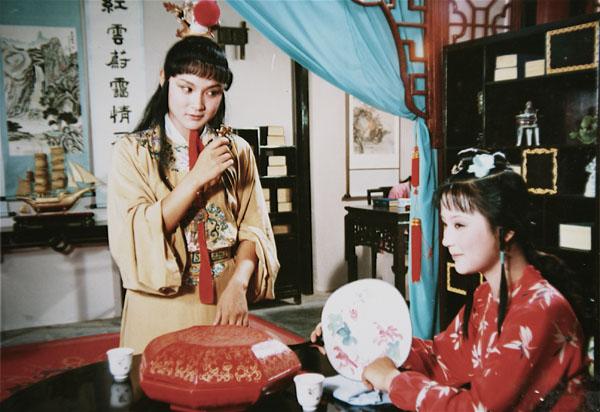 《红楼梦》里，女子间的关系有多微妙，让贾宝玉有强烈的挫败感？_百科TA说