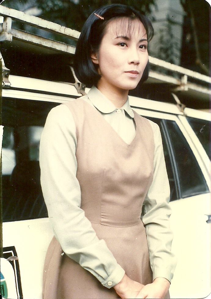  p>《只记旧情重》是香港艺人汪明荃演唱粤语歌曲,收录于汪明荃1981年