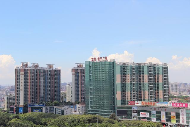  p>莞商,即指东莞商帮,泛指世界各地的所有东莞籍商人及在莞邑大地上