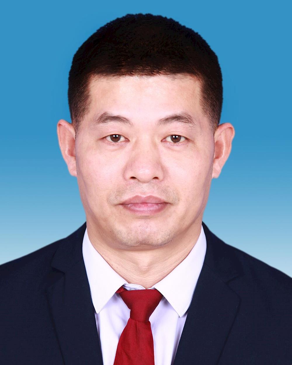 杨俊