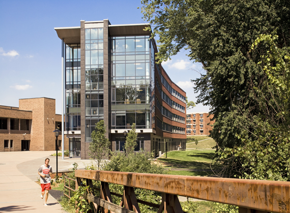  p>哈特福德大学始于1877年,是一所综合性的私立大学.